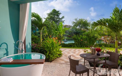 Sandals Grenada Resort & Spa-Lover's Lagoon Hideaway Walkout Junior Suite with Patio Tranquility Soaking Tub 1_12339